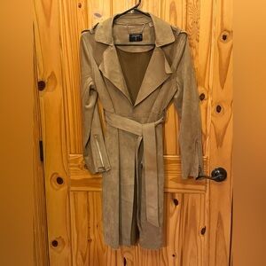 Tahari Classic Beige Trench Coat